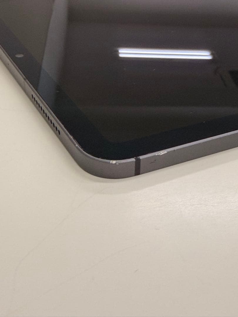 Apple iPad Air 第5世代　Cellularモデル