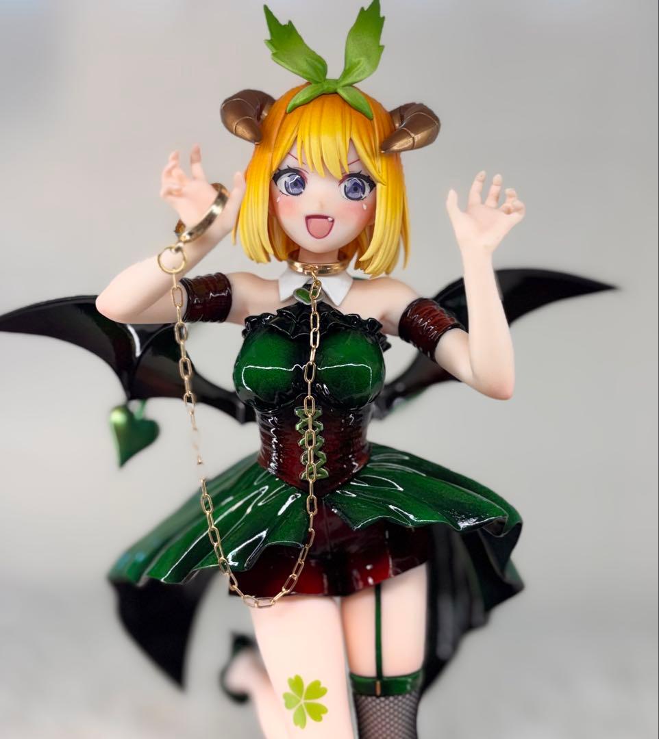 ぐ*す様 五等分の花嫁　中野四葉　フィギュア　リペイント　小悪魔ver ゴールド