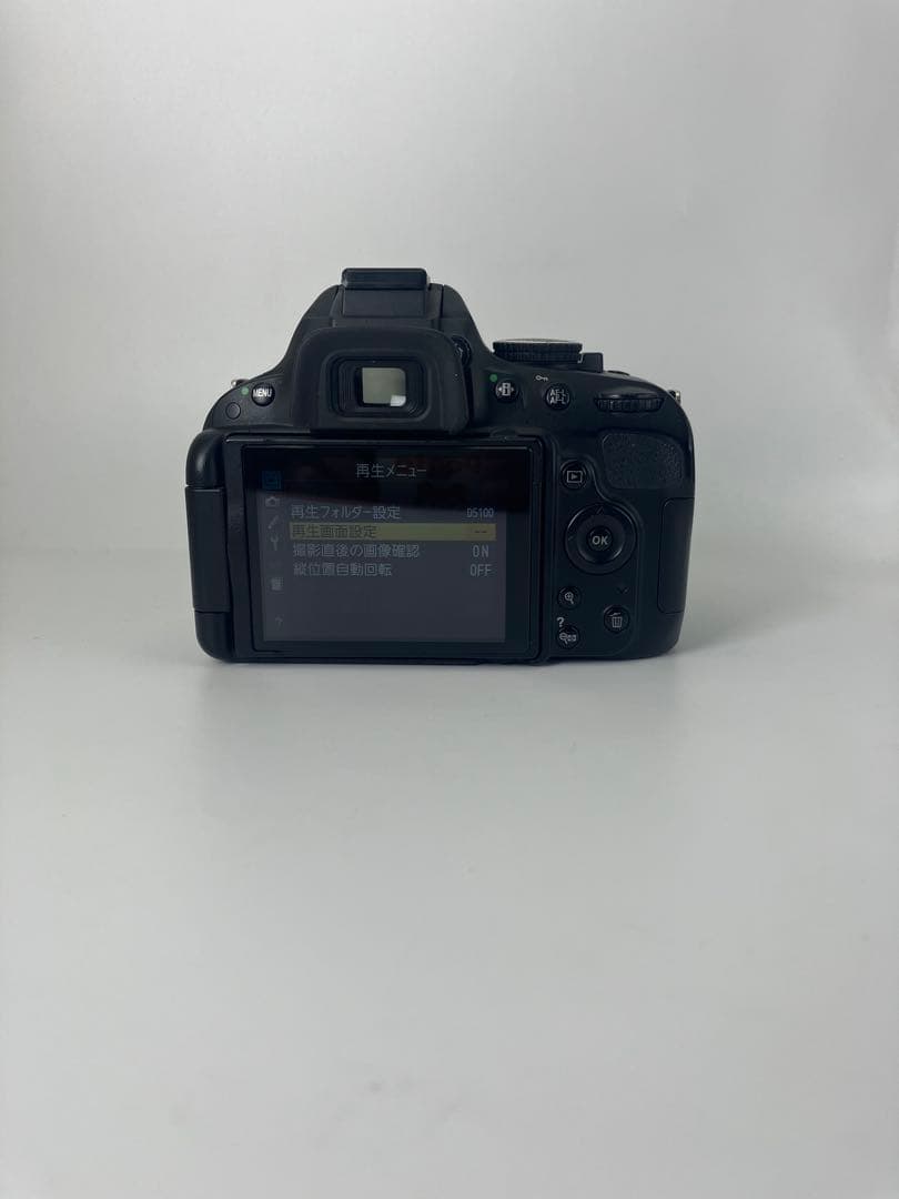 【返品保証・良品】Nikon D5100 + AF-S DX 18-55mm