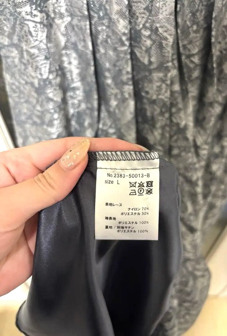 ANDRESDパフスリーブハイウエストタックドレス