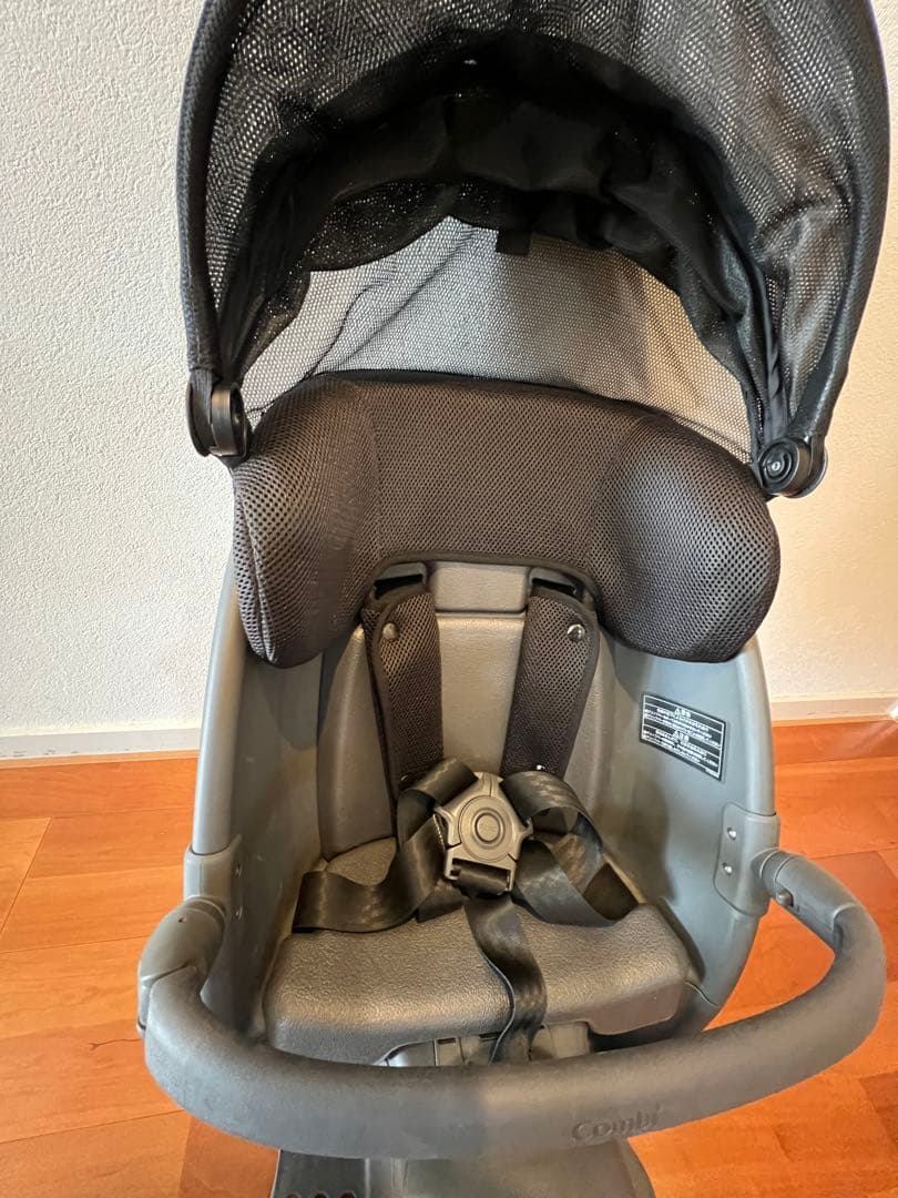 自転車後ろ乗せシート　Combi