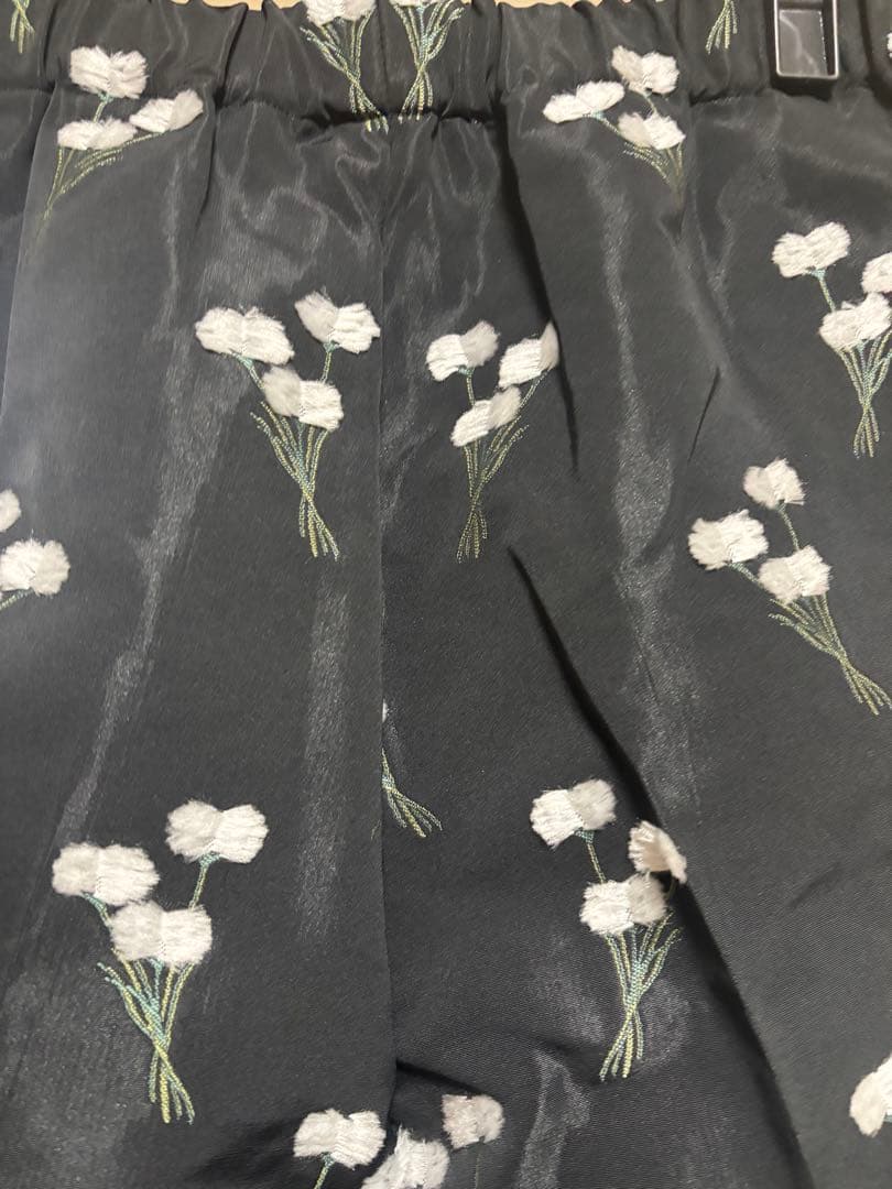 LOEFF ロエフ　ワタスゲ ジャカードクロップドパンツ