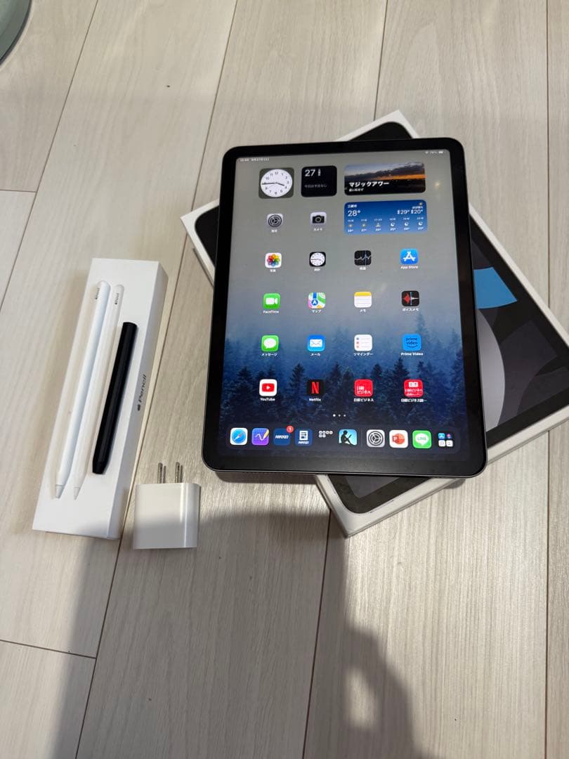 iPad air (第4世代、グレー、64、Wi-Fi)とApplePencil