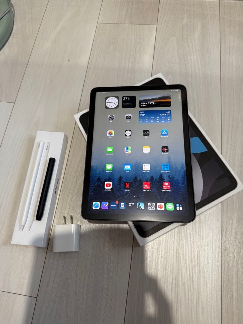 iPad air (第4世代、グレー、64、Wi-Fi)とApplePencil