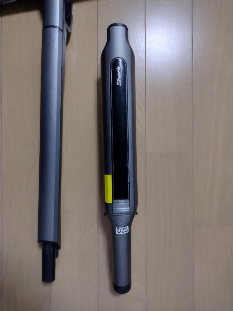 シャーク★コードレスクリーナー★CS401JGR★バッテリーの状態良好★1