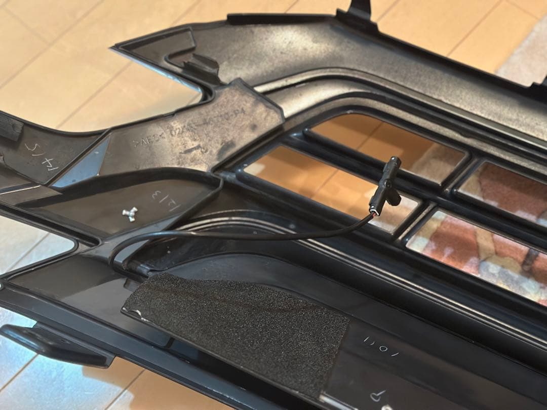 トヨタ 30ヴェルファイア前期 モデリスタ フロントグリル(LED有)