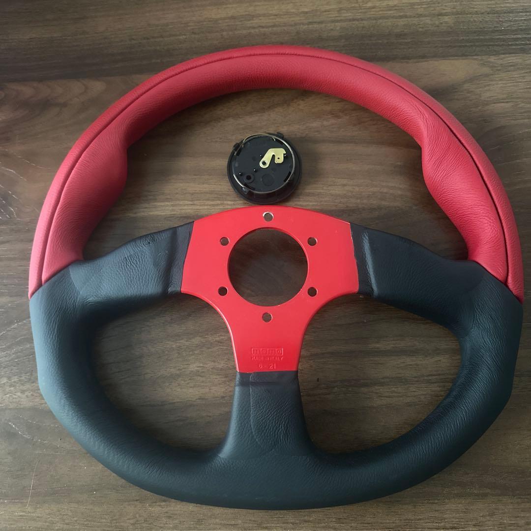 momo ステアリング 赤黒コマンド2 35パイレッドc-64