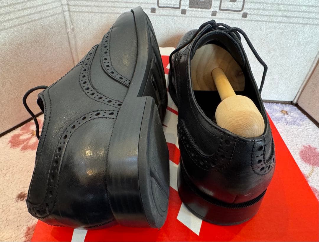 COLE HAAN黒のウィングチップドレスシューズ25.5cm