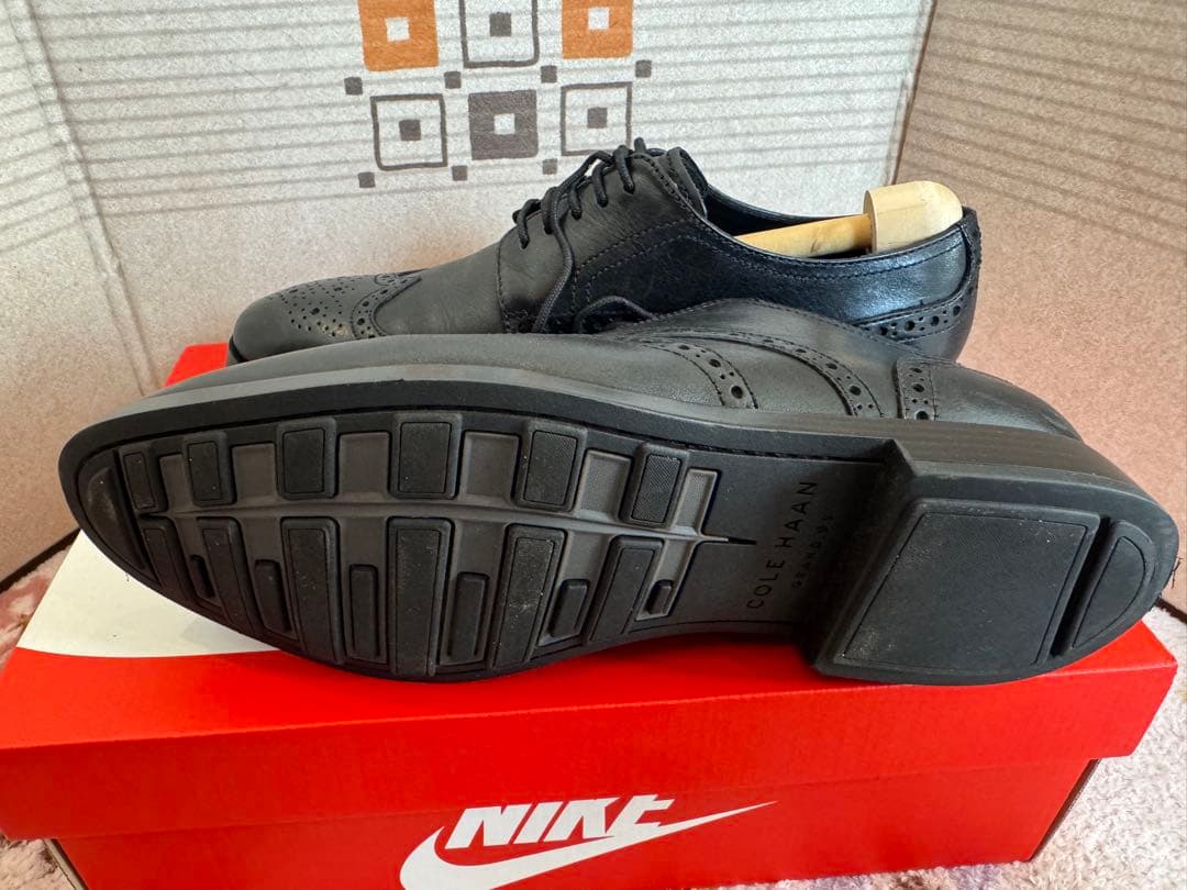 COLE HAAN黒のウィングチップドレスシューズ25.5cm