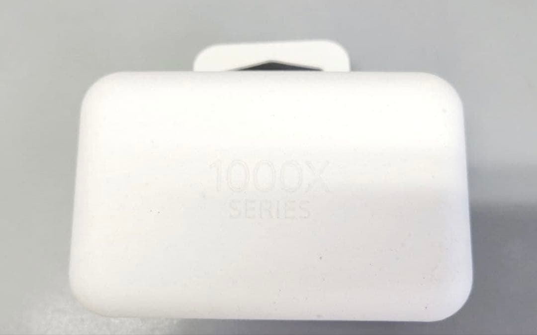 極美品（新品同様）SONY WF-1000XM5 ブラック 充電ケース付き