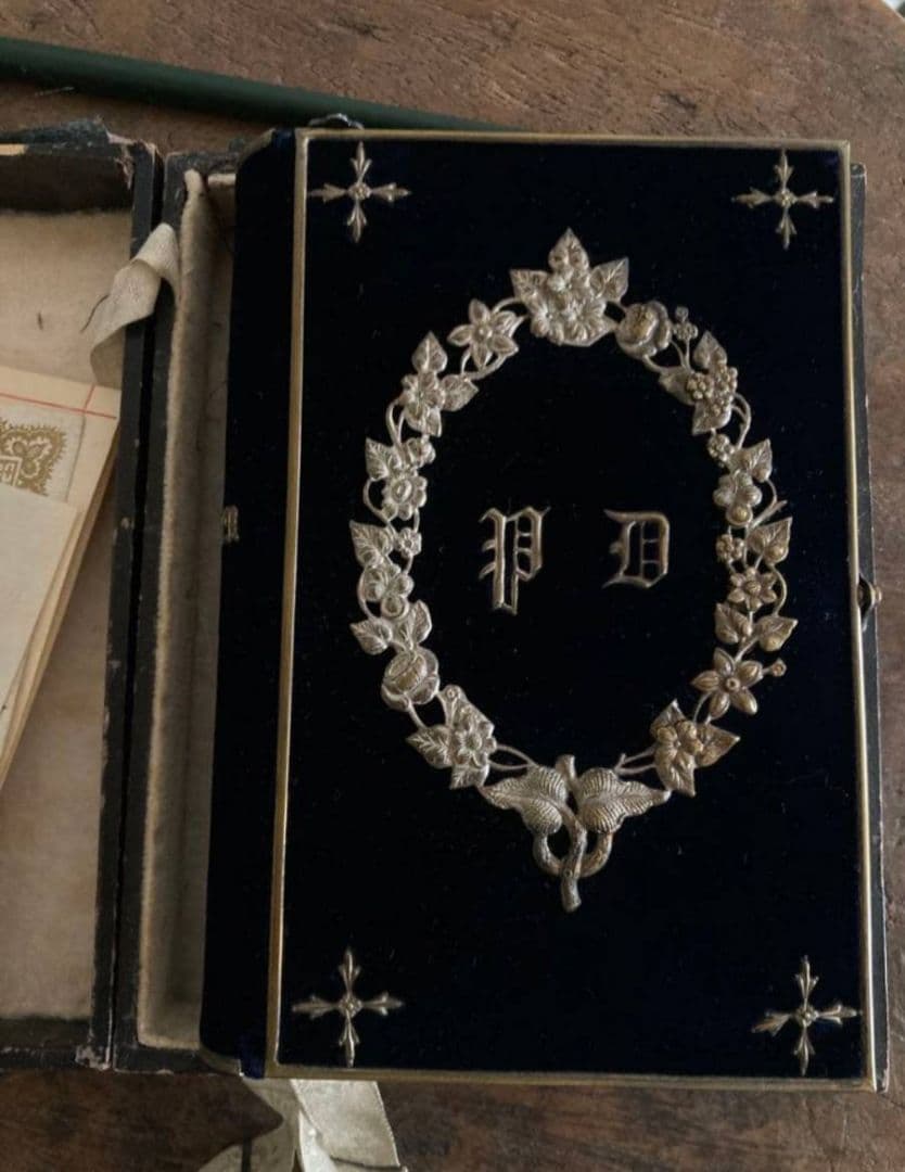 フランス アンティーク モノグラム 聖書 祈祷書 装飾 古書 ヴィンテージ 希少