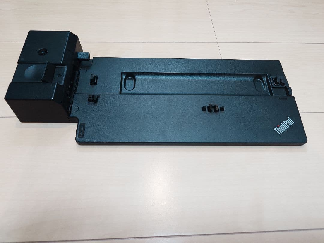 ThinkPad ドッキングステーション