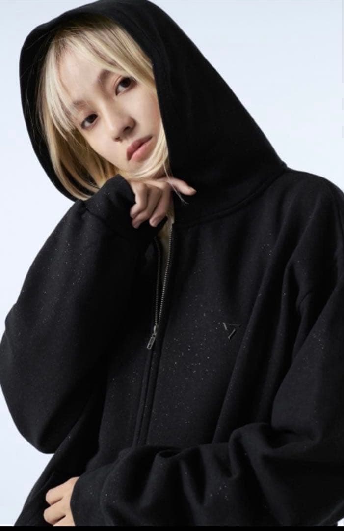 トップス NEW ZIP-UP HOODIE M