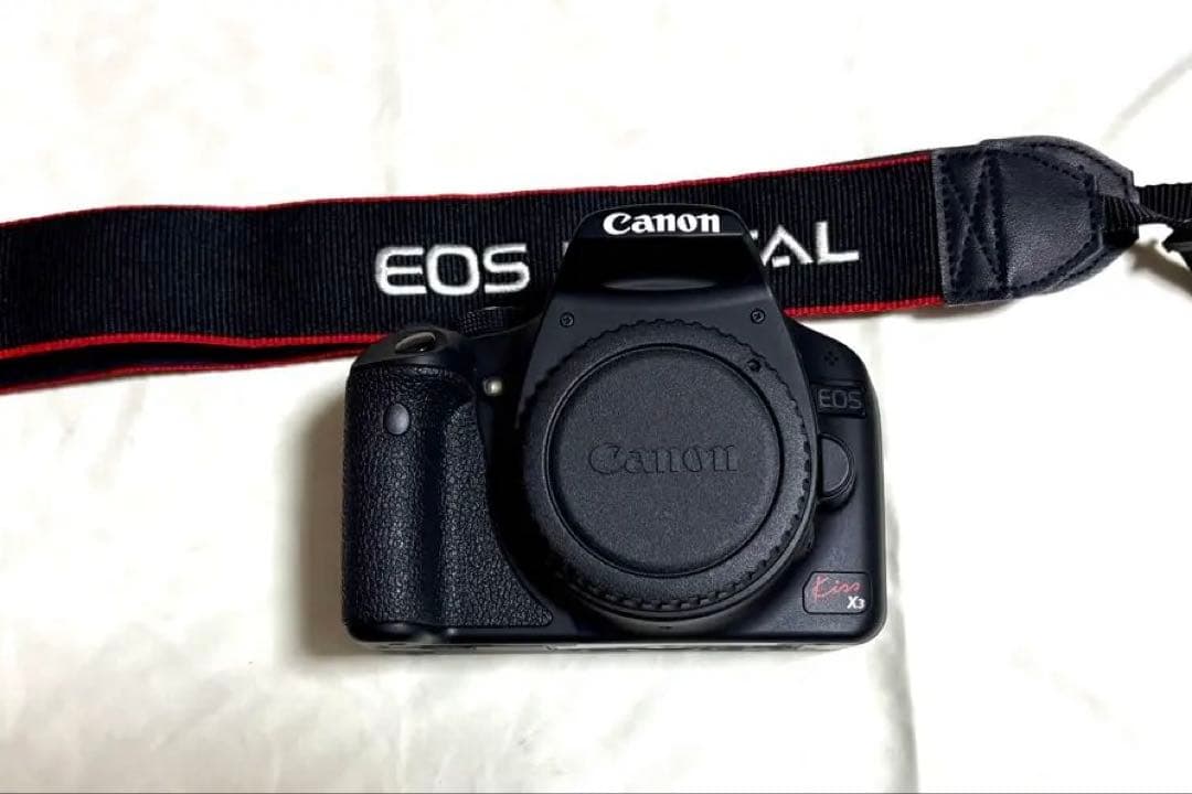 Canon EOS Kiss X3 デジタル一眼レフカメラ 　ダブルズームキット