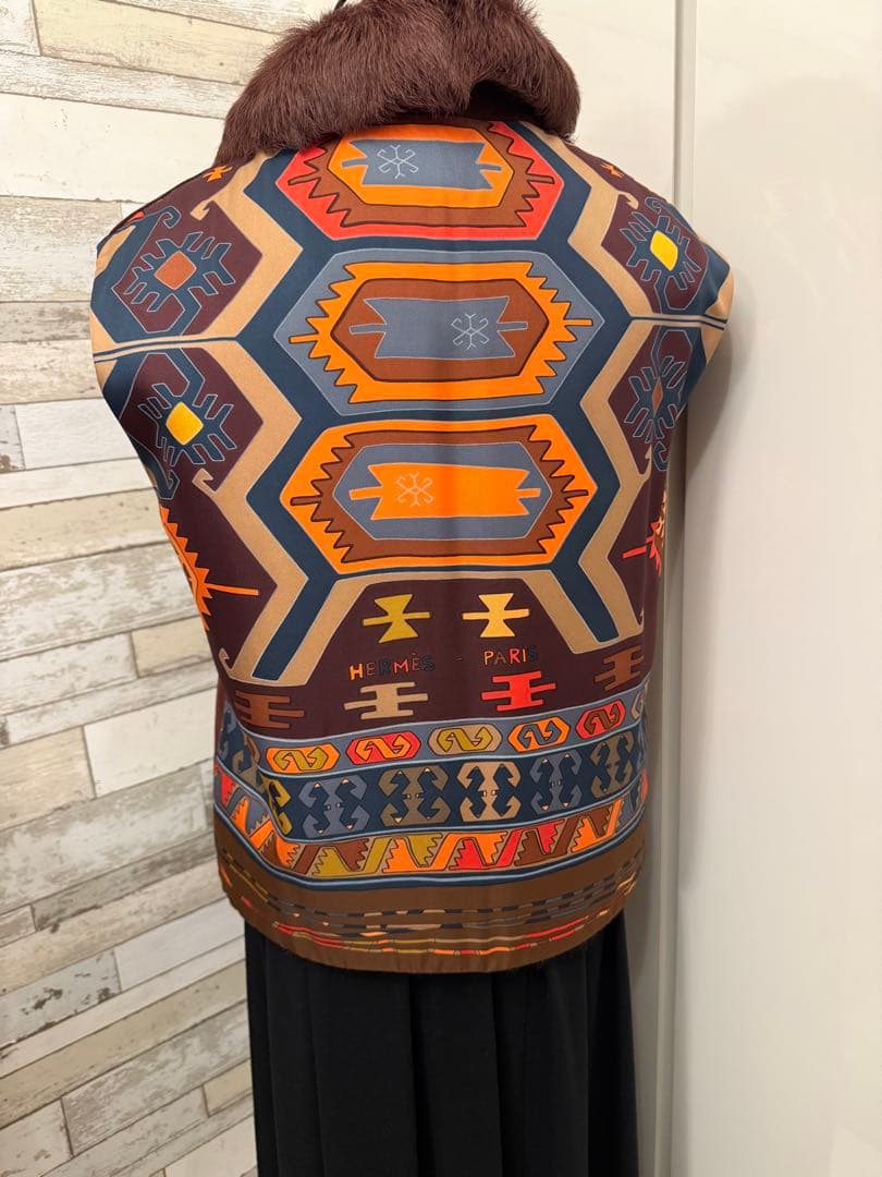 HERMES　毛皮のジレ　毛皮ベスト　リアルファー　エルメス　スウェード　1点物