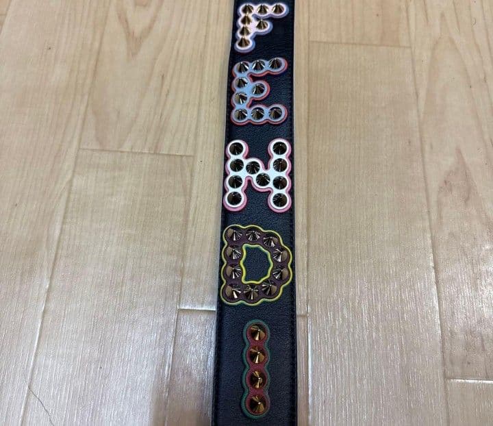 FENDIストラップショルダー　スタッズ　美品