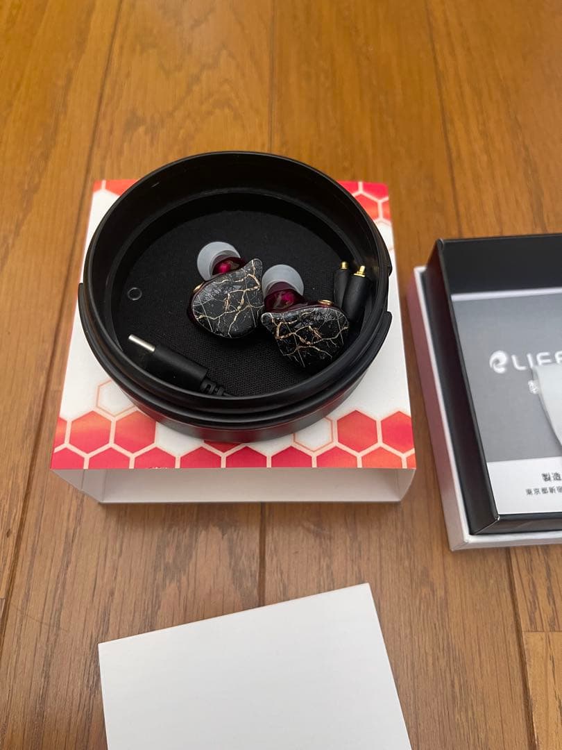 LIFEEAR イヤホン イヤモニ風