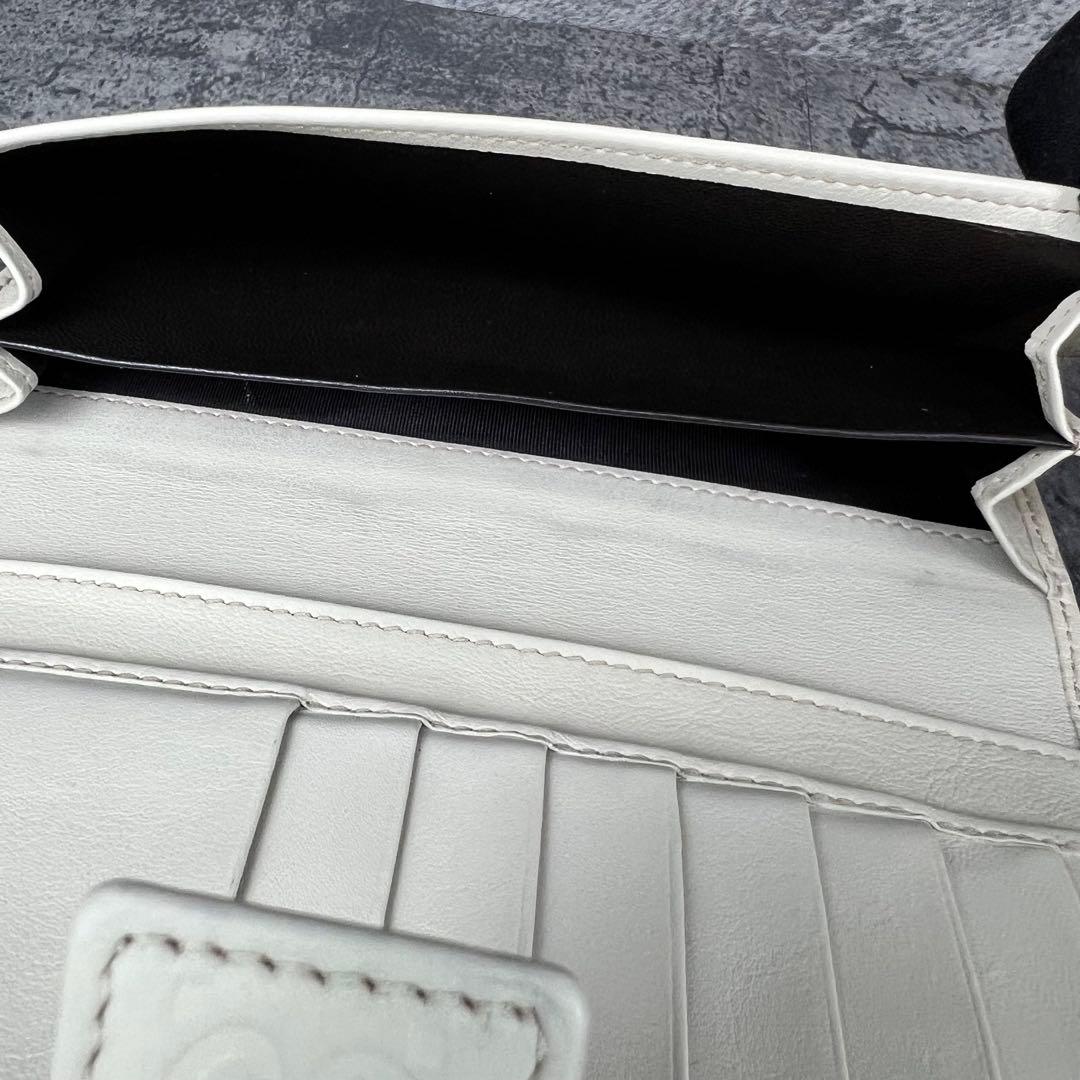 GUCCI ラブリーハート GG レザー 長財布 アイボリー W ホック