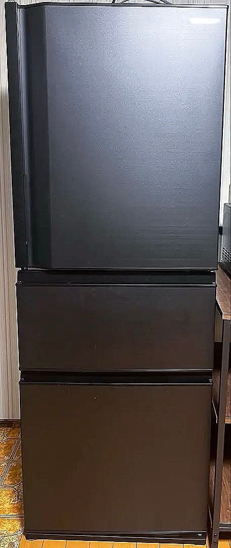 【美品】23年製　TOSHIBA 東芝　冷凍冷蔵庫　326ℓ GR-U33SC