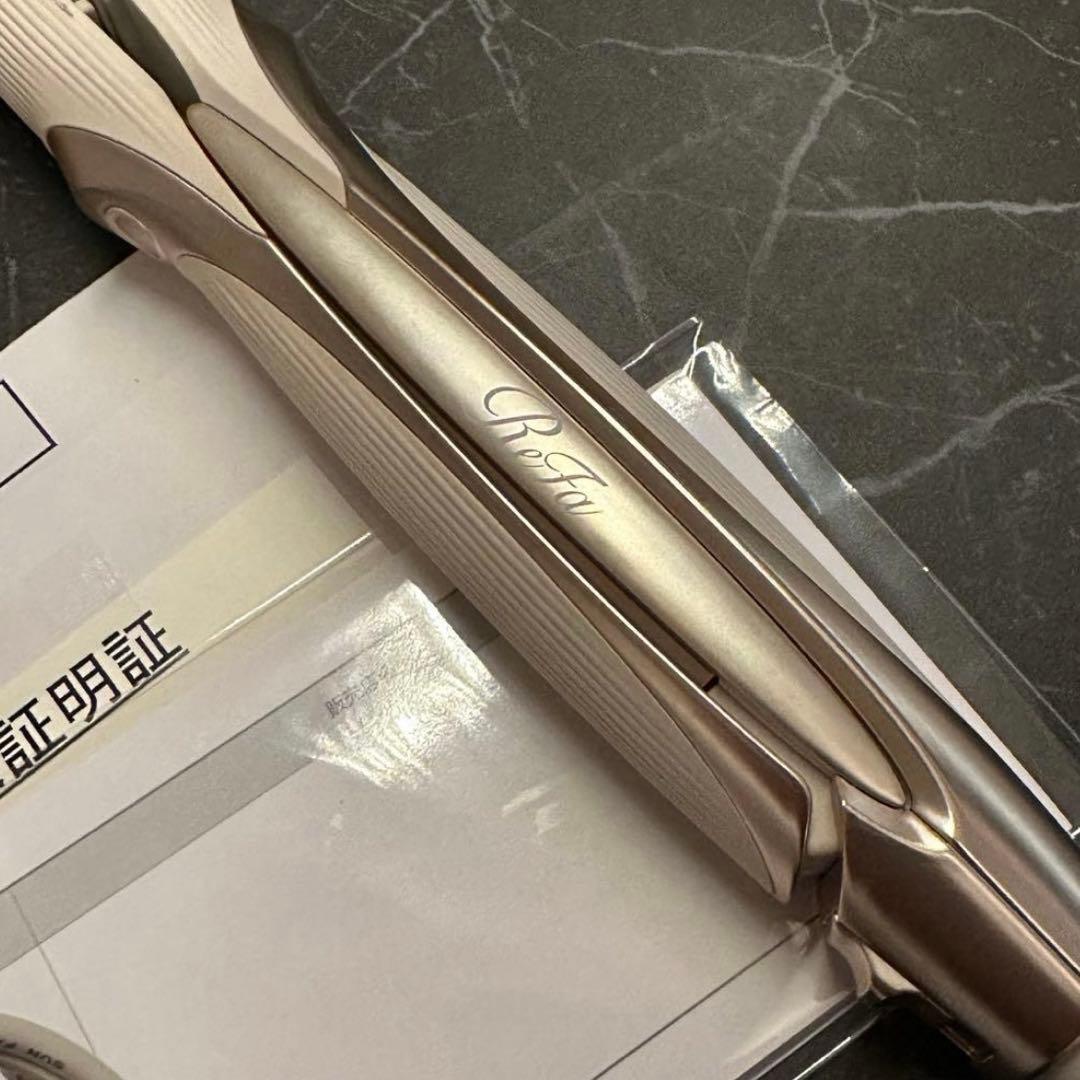 ほぼ新品！ReFa リファ ストレートアイロン プロpro MTG　アイボリー
