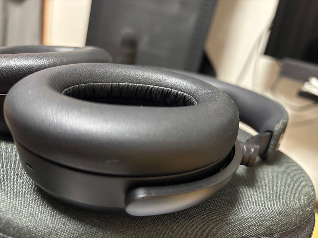 ゼンハイザーワイヤレスヘッドホンMOMENTUM 4 Wireless ブラック