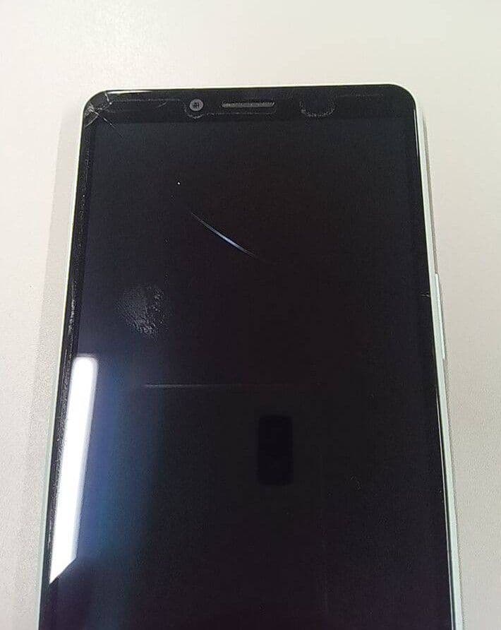 Sony Xperia 10II docomo 本体