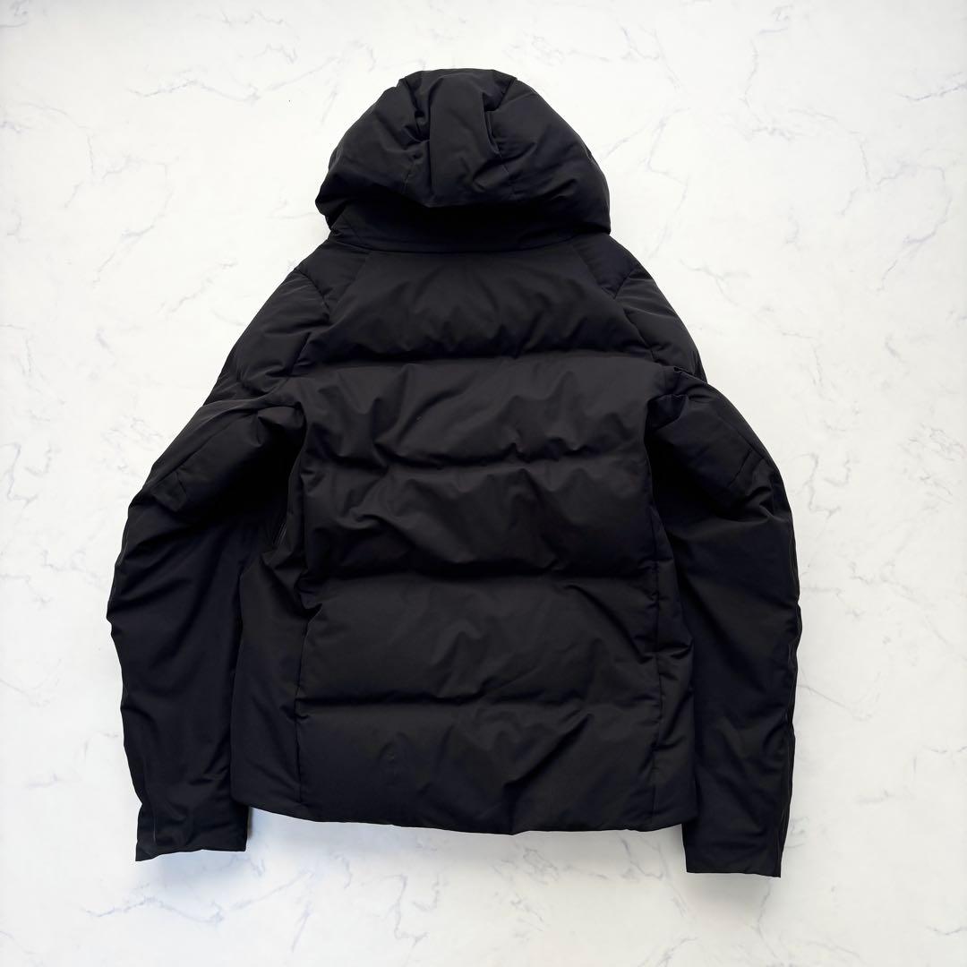 デサントオルテライン マウンテニア ダウンジャケット ブラック M