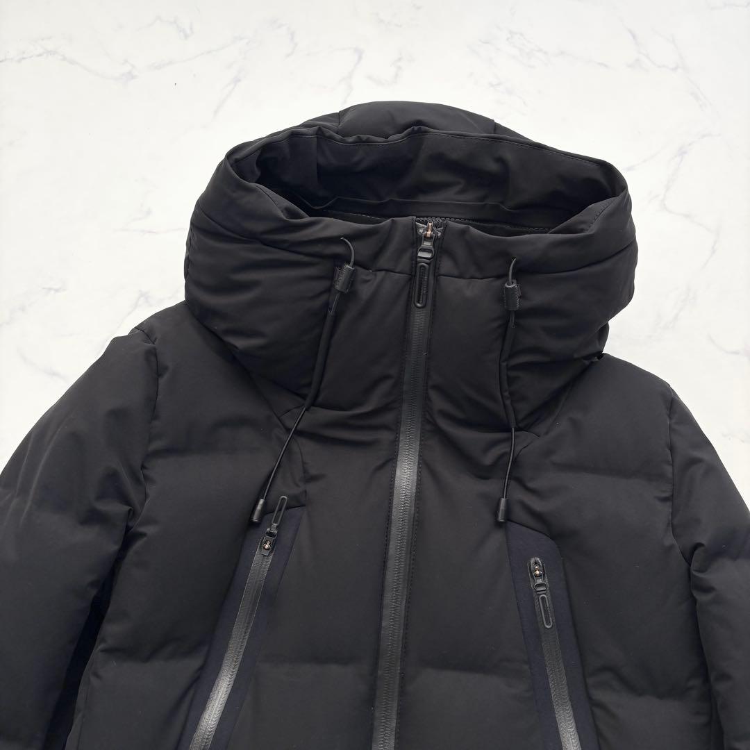 デサントオルテライン マウンテニア ダウンジャケット ブラック M