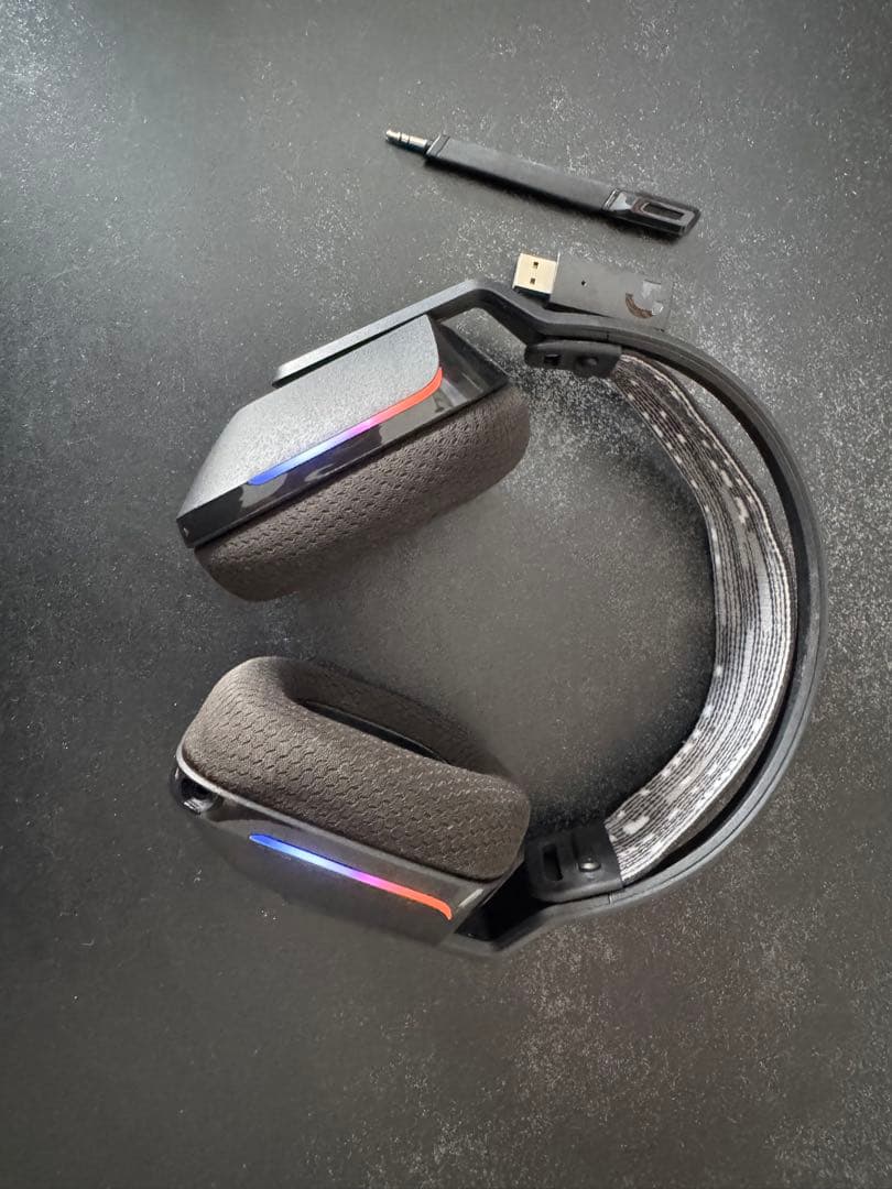 G733 ヘッドセット