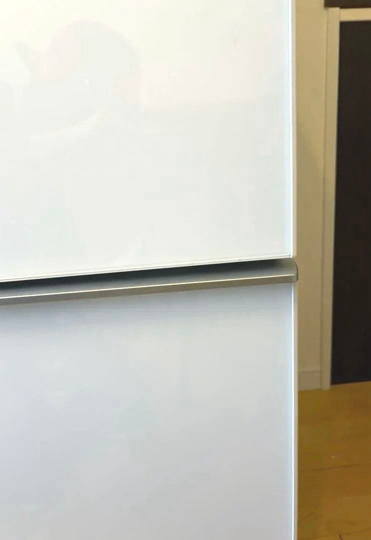 【送料込み】シャープ 冷蔵庫 SJ-GD14C-W 137L 【マット付き】