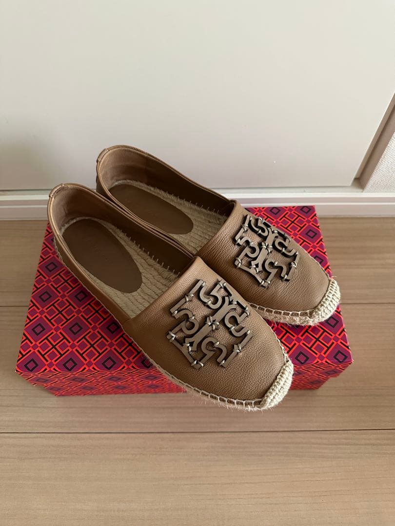 Tory Burch ベージュ エスパドリーユ