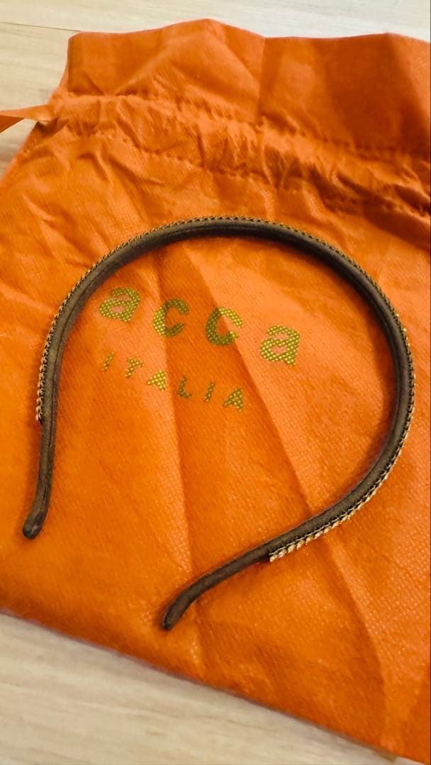 acca ビジュー ゴールドカチューシャ