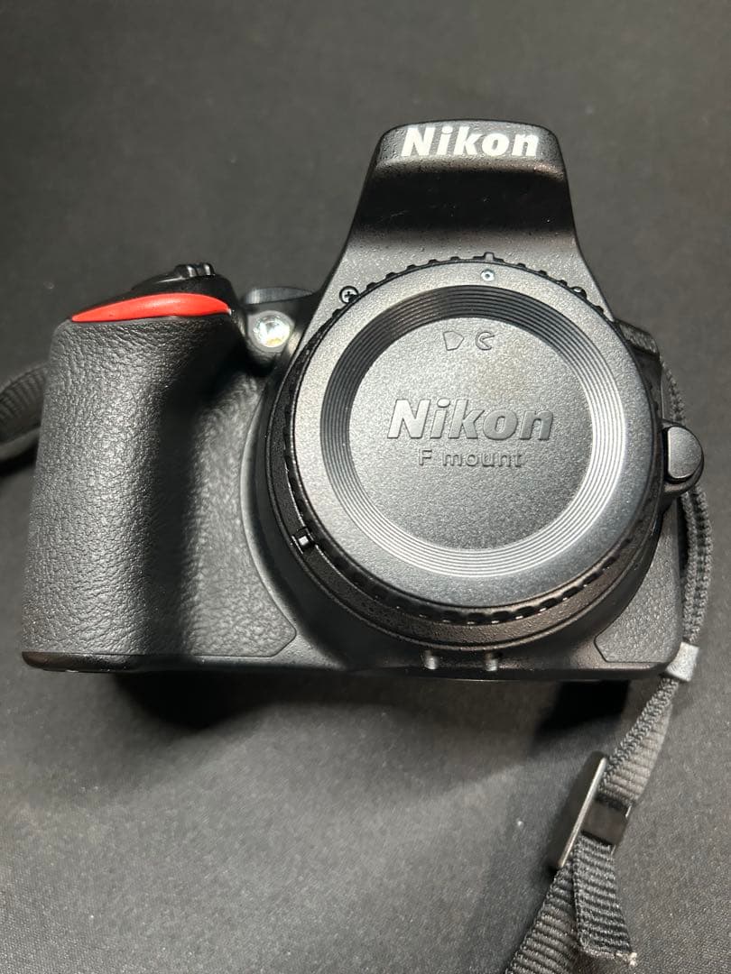 Nikon D5600 18-55mmレンズ＆70-300mmレンズセット