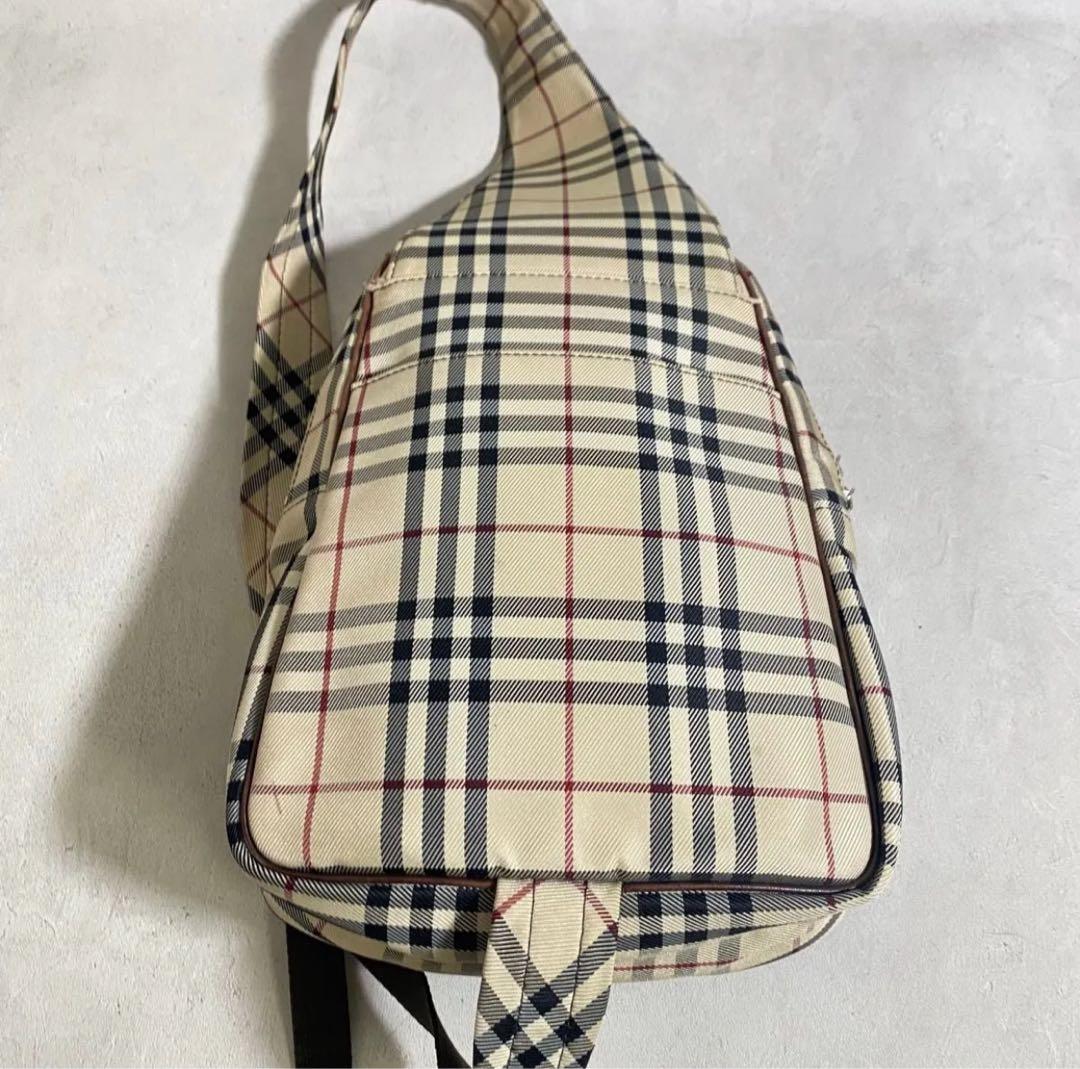 希少！！！バーバリーボディーバック！
