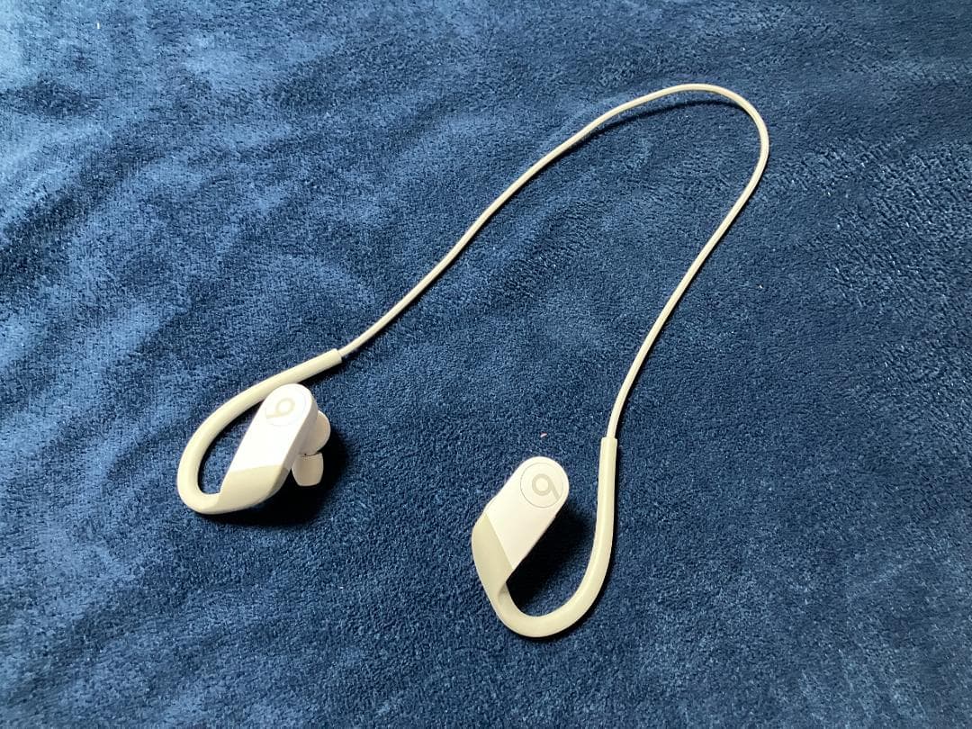 Powerbeatsワイヤレスイヤフォン