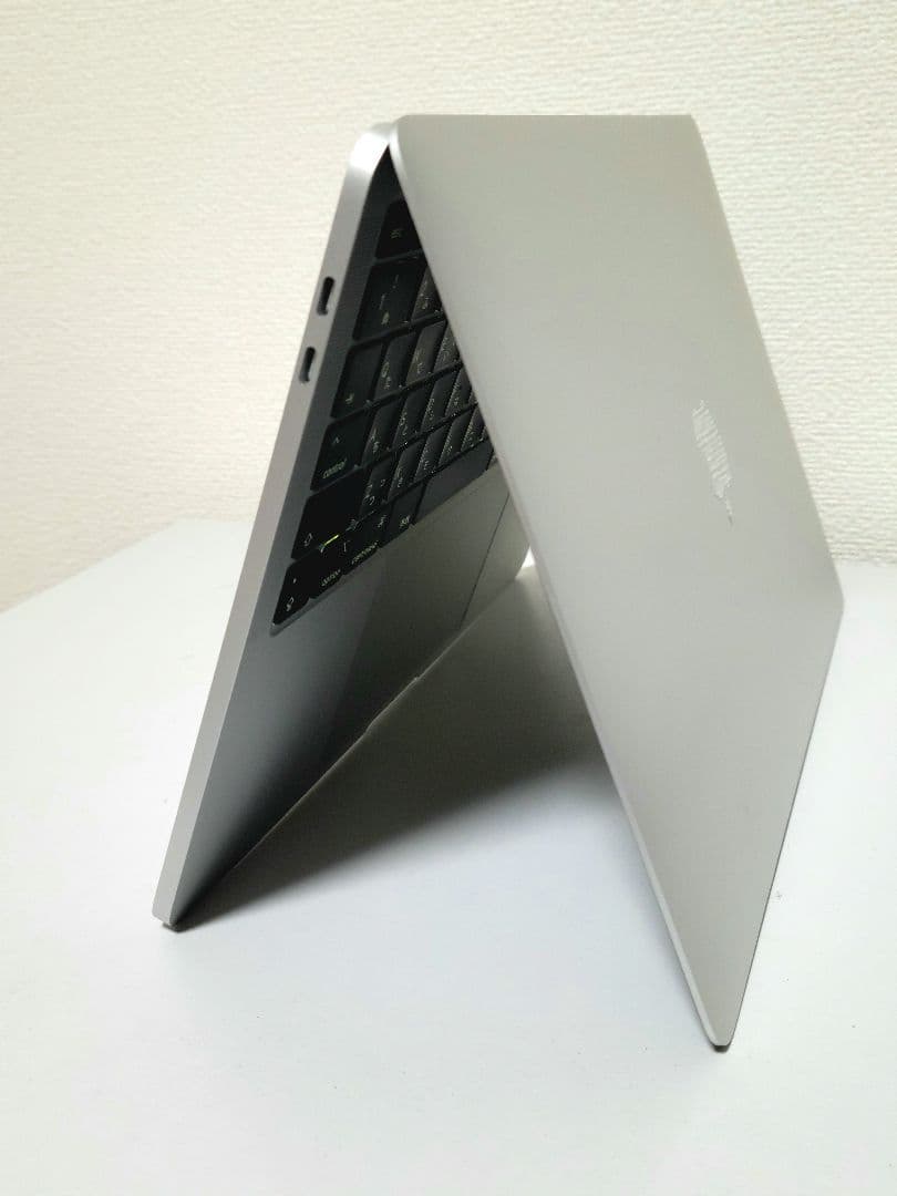 美品 MacBook Pro 2020 i5/16GB/512 充電78回