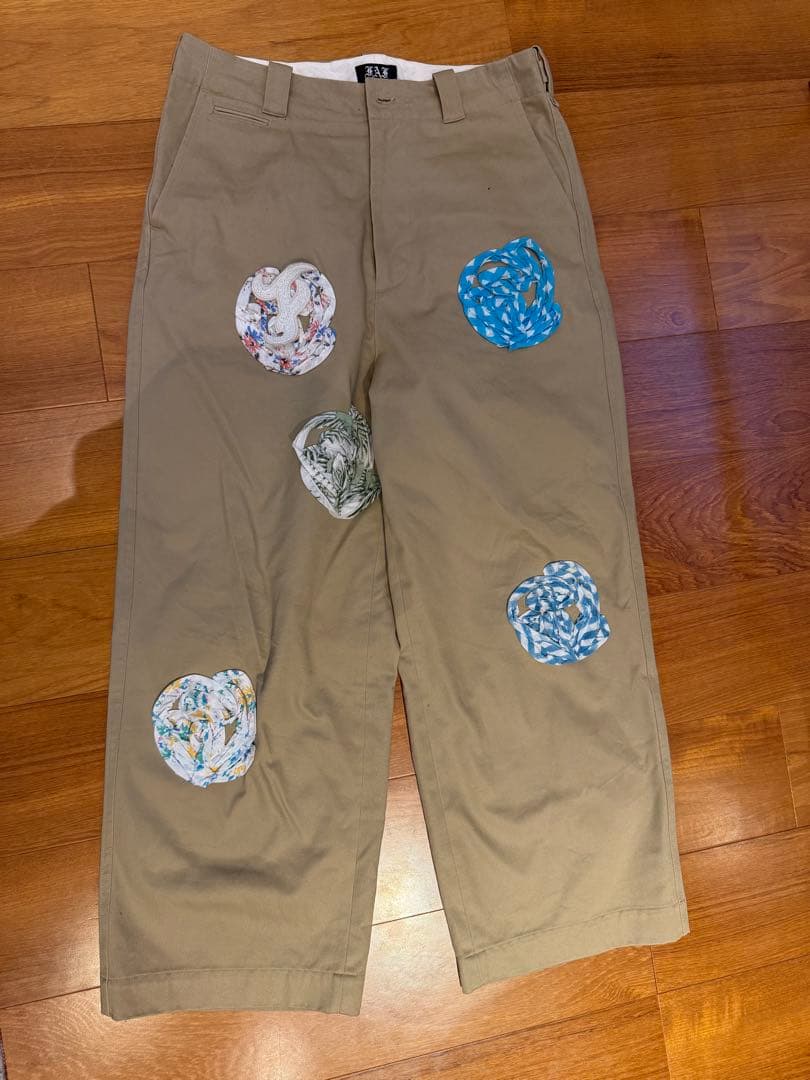 FAF 刺繍チノパンツ　サイズ2