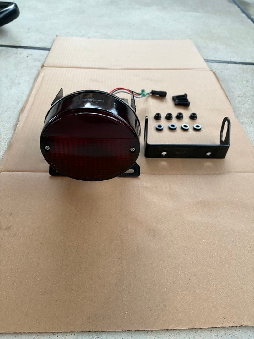 Z900RS ロングテール用　Z2テールランプフェンダーレスキット　ポッシュ