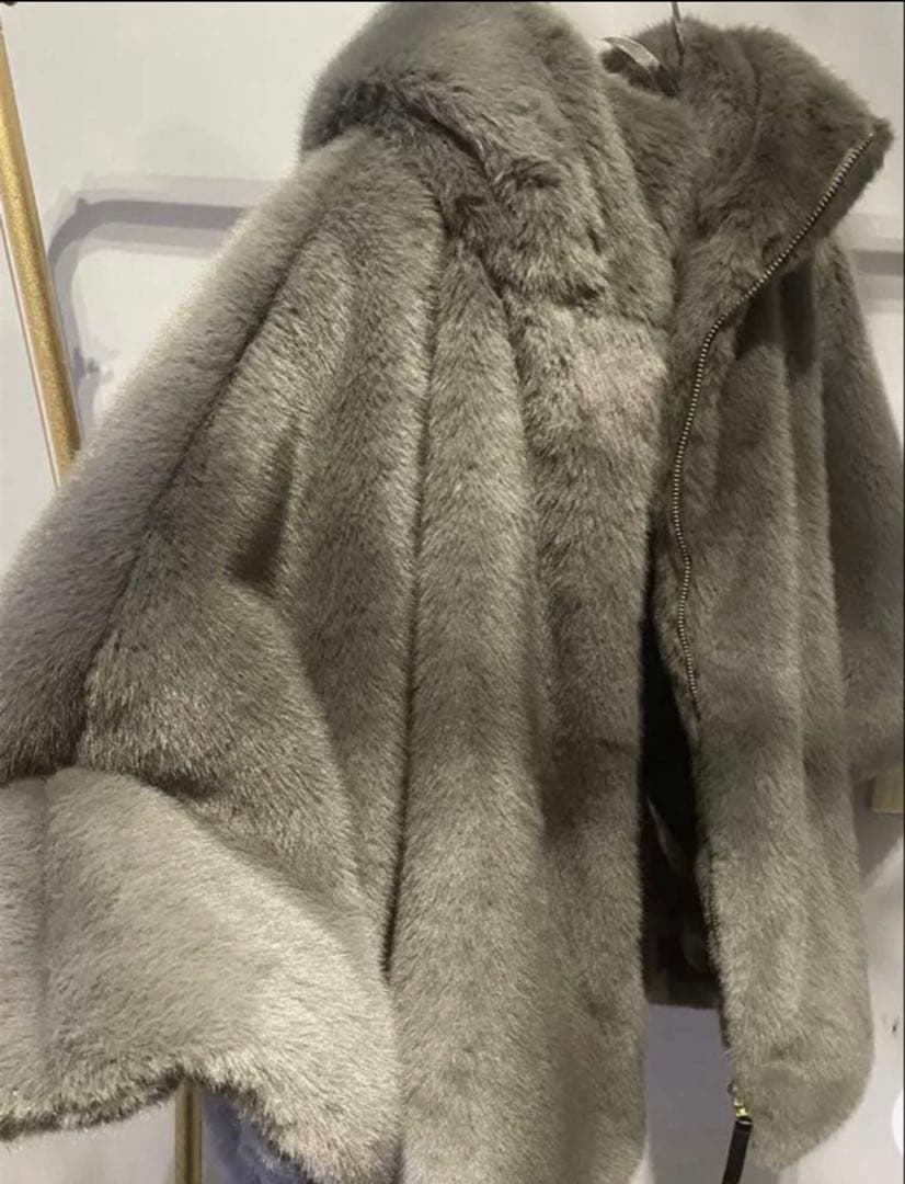 CADUNEチャコールグレーファーコート