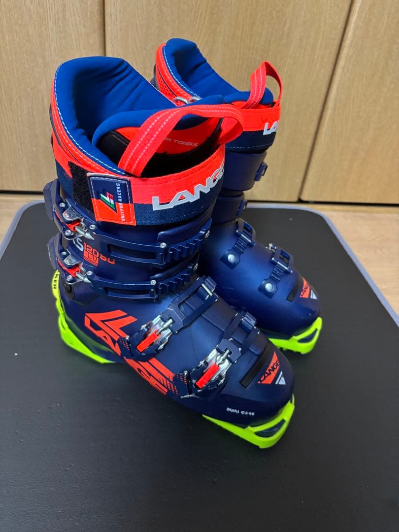 スキーブーツ　LANGE 296mm