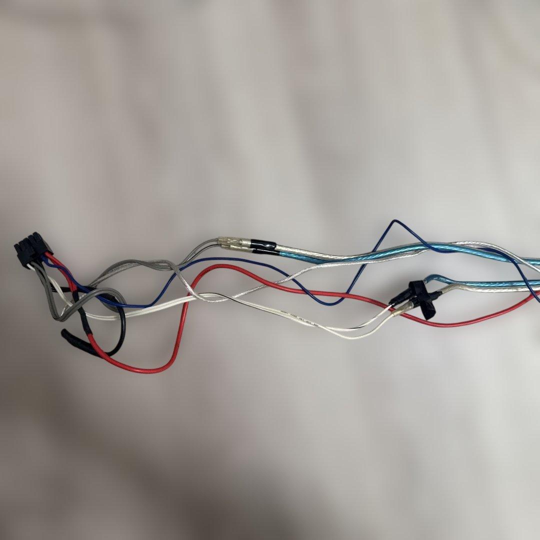 キッカー KICKER HIDEAWAYコンパクトパワードウーハー HS8