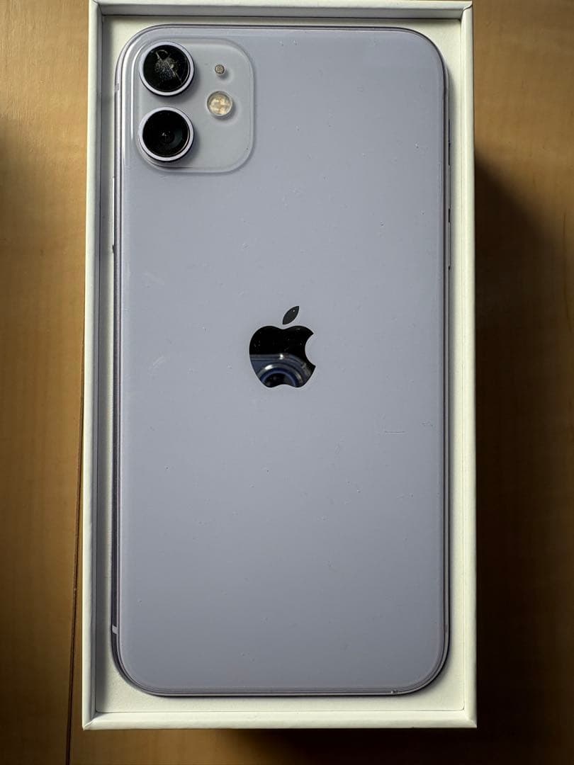 Apple iPhone 11 パープル　64GB (カメラ故障)