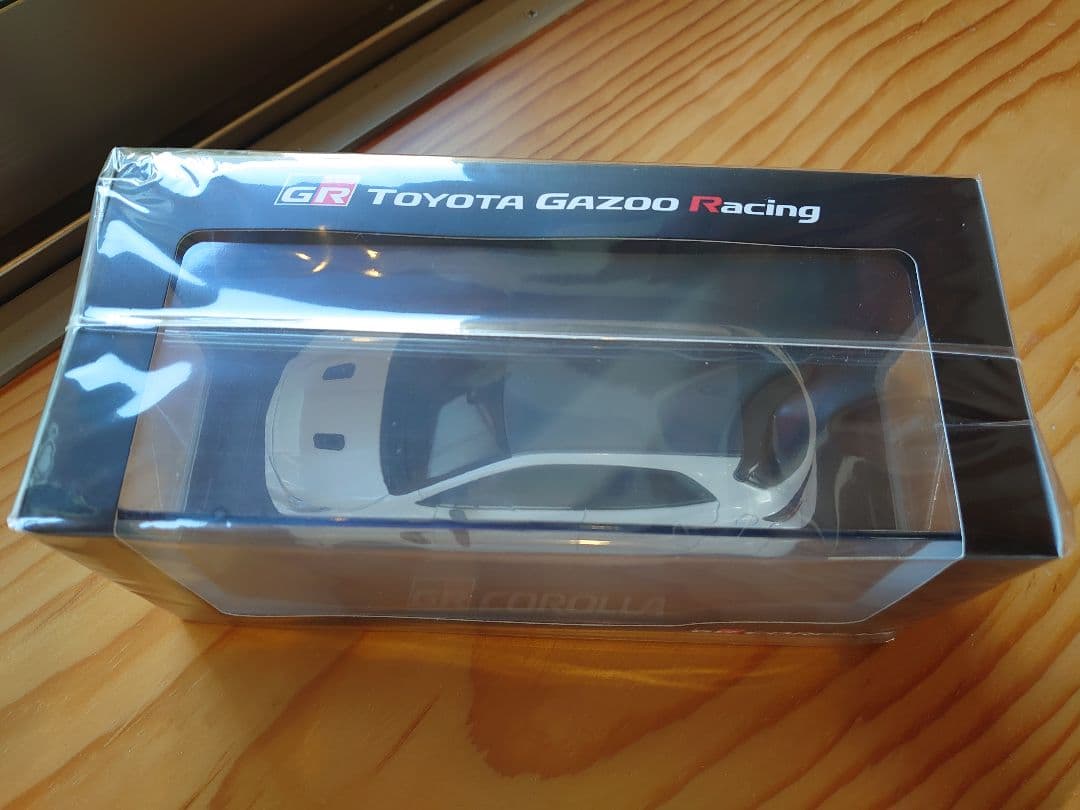 【2台セット】GRカローラ　エモーショナルレッド／プラチナホワイト