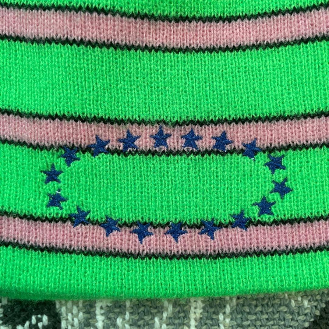 AFB グリーンとピンク ストライプ ビーニー