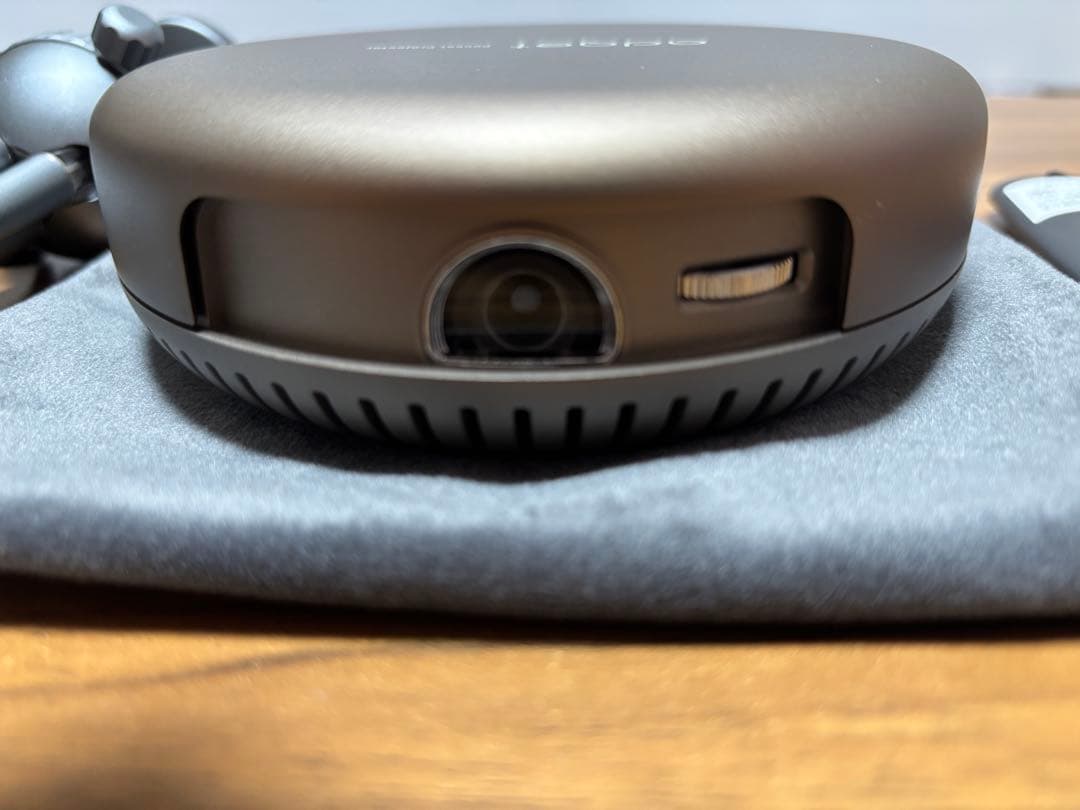 【tag】adget Pocket Projector