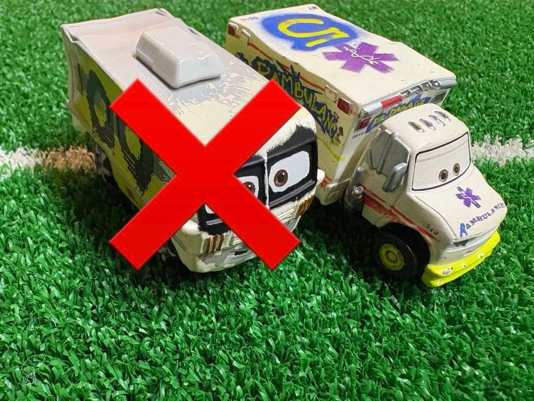 専用　トミカ　カーズ　ドクターダメージetc　4台セット