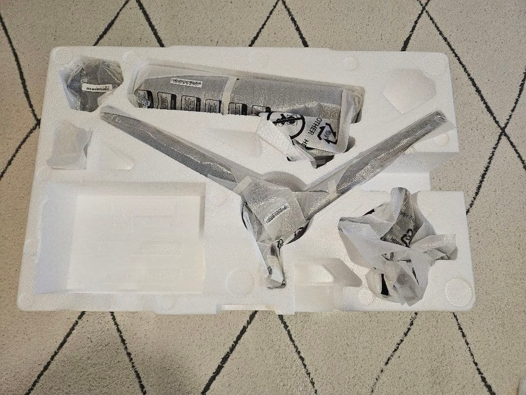 ROG SWIFT OLED PG27AQDM ゲーミングモニター