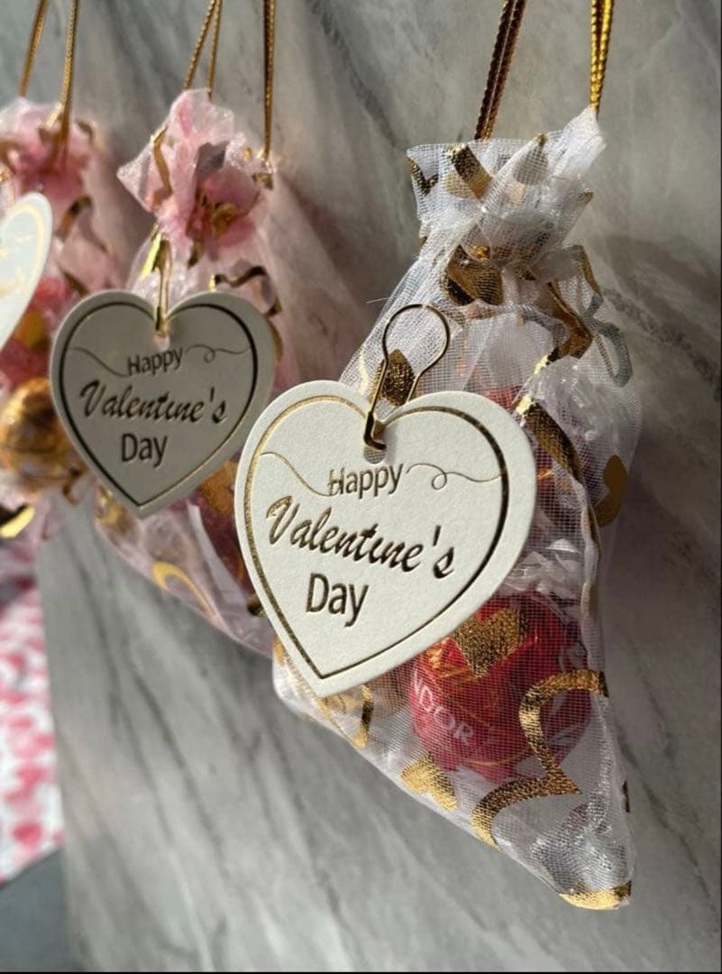 バレンタインプチギフト　リンツ　大人の義理チョコ　高級チョコレート