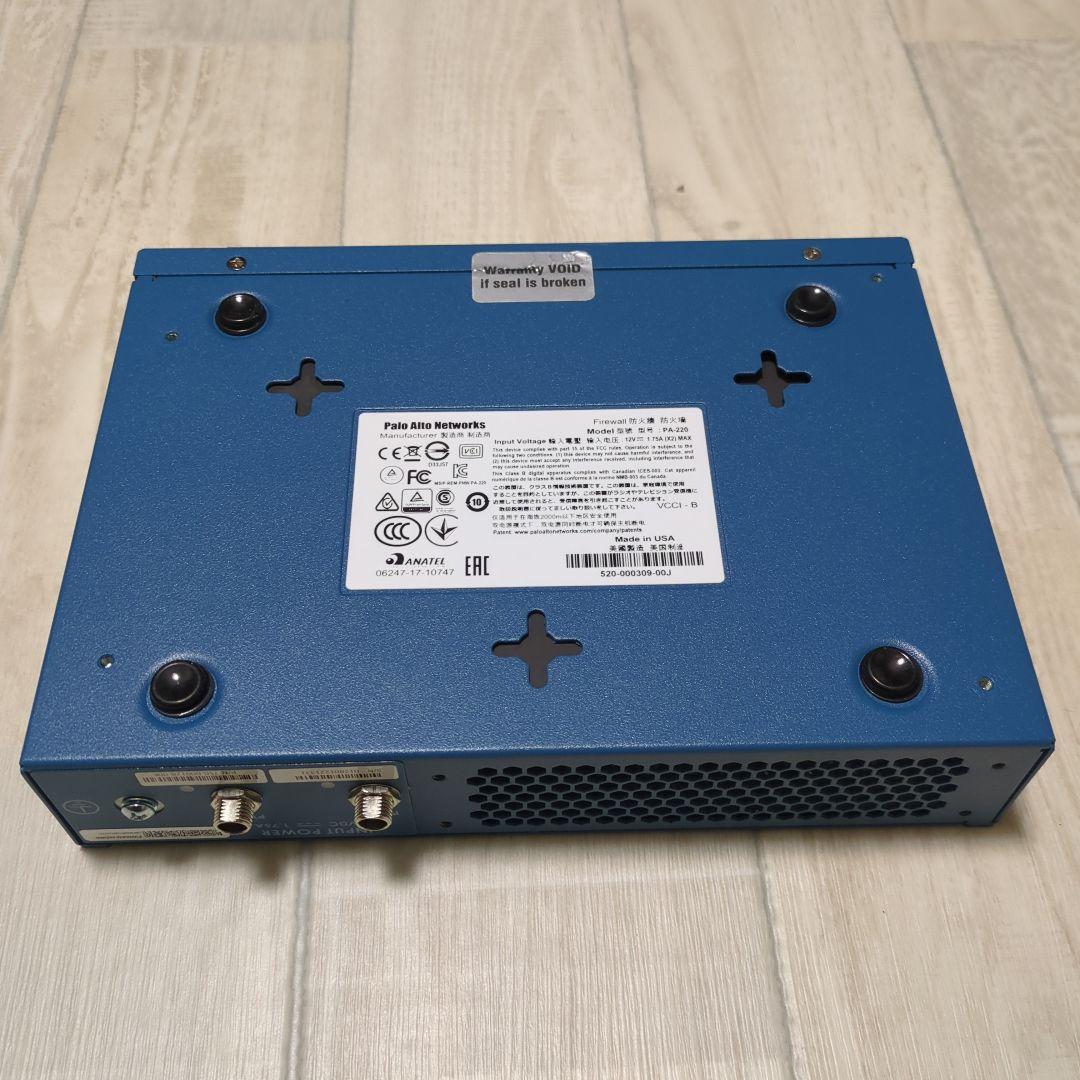 ルーター・ネットワーク機器 PA-220 Palo Alto