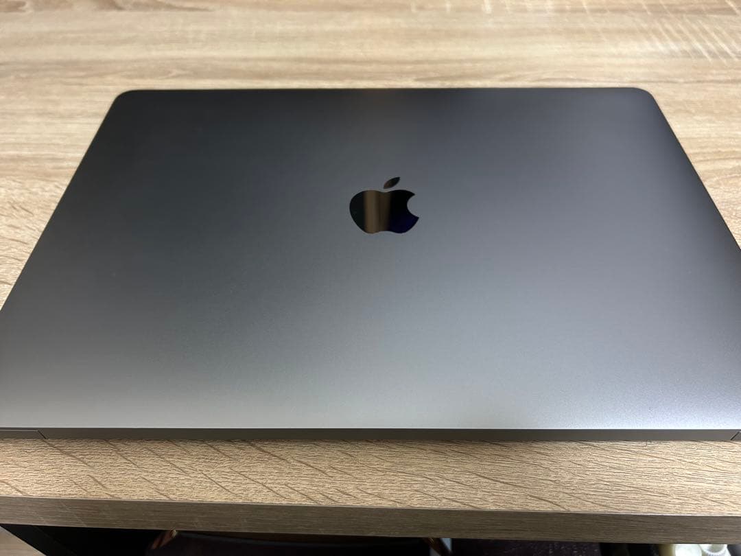 【充放電回数少なめ】MacBook Air 13インチ／M1／16GB／1TB